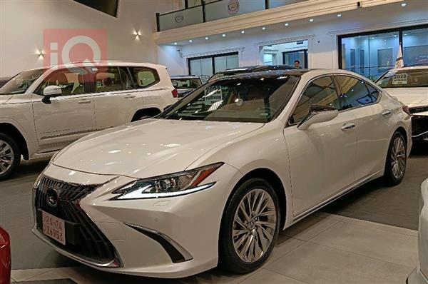 Lexus for sale in Iraq